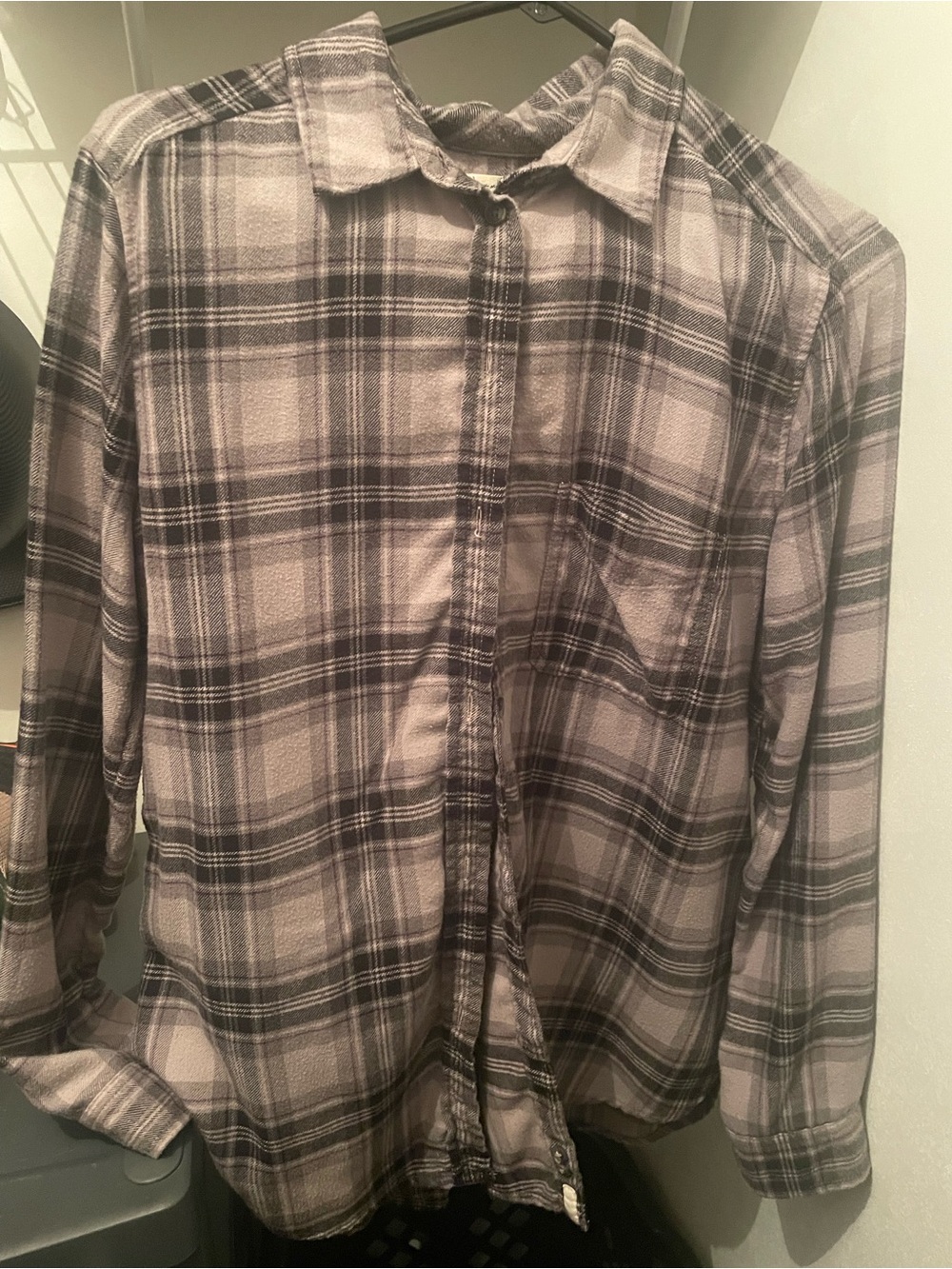 American Eagle Outfitters womens Plaid Button-Down Shirt flannel shirt